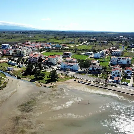 Lara * Zaton (Zadar)